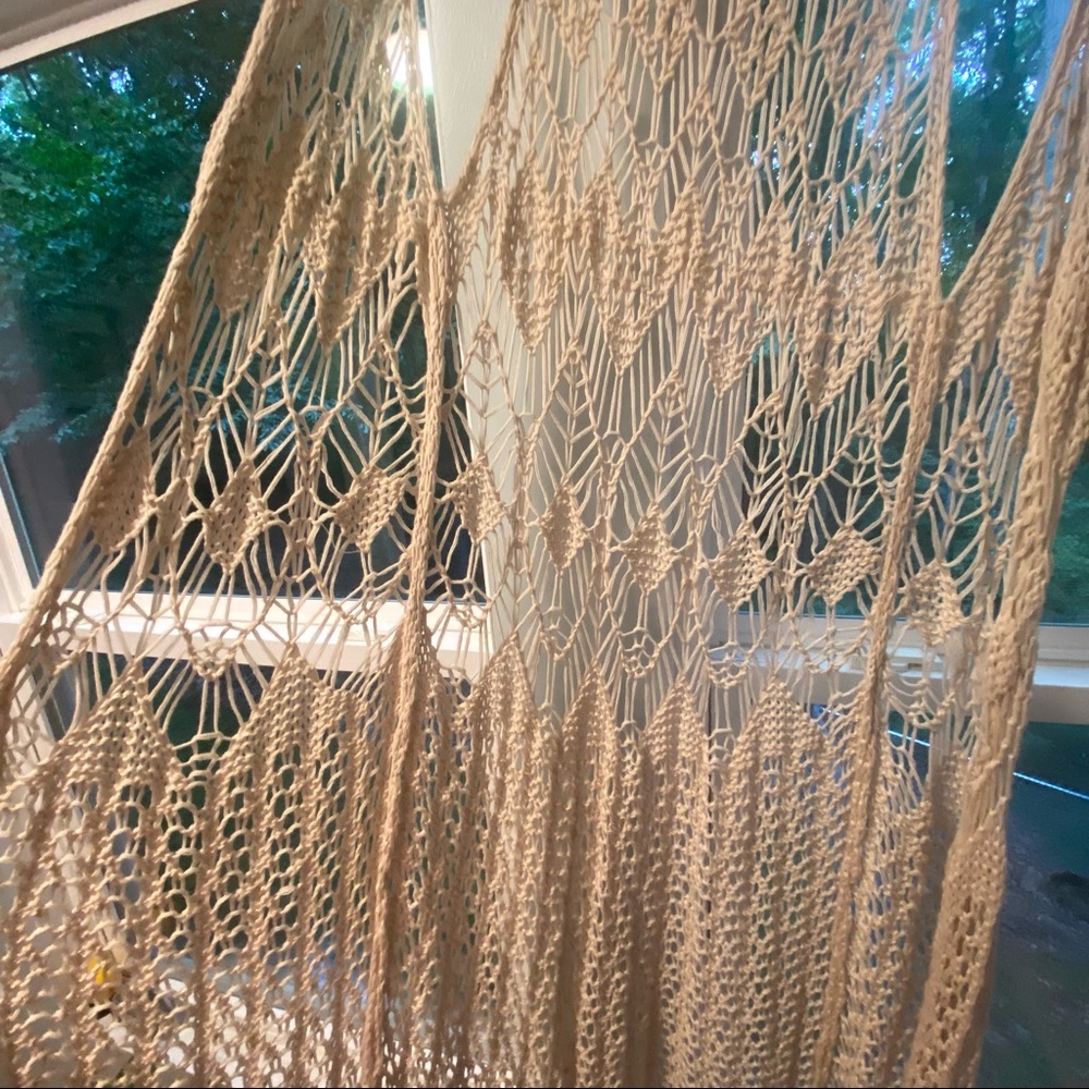 Tilly’s Full Tilt Long Woven Cover. NWT - Picture 3 of 7